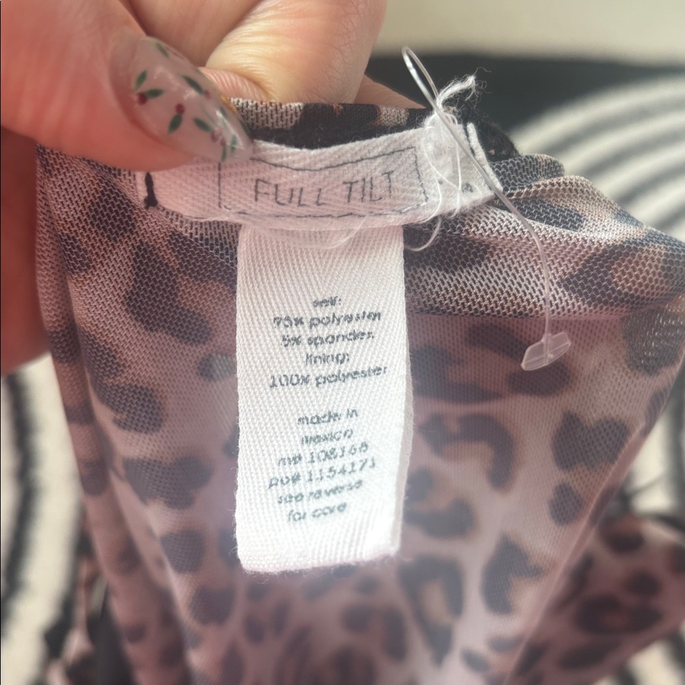 Bow Cheetah Crop Top - Picture 4 of 4